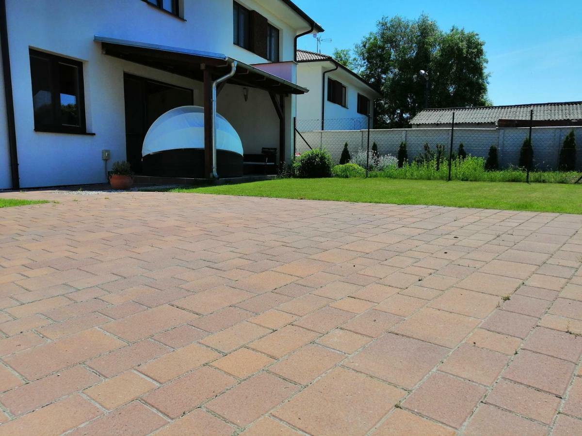 Apartment J&D Dunajská Streda エクステリア 写真