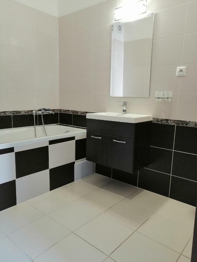Apartment J&D Dunajská Streda エクステリア 写真